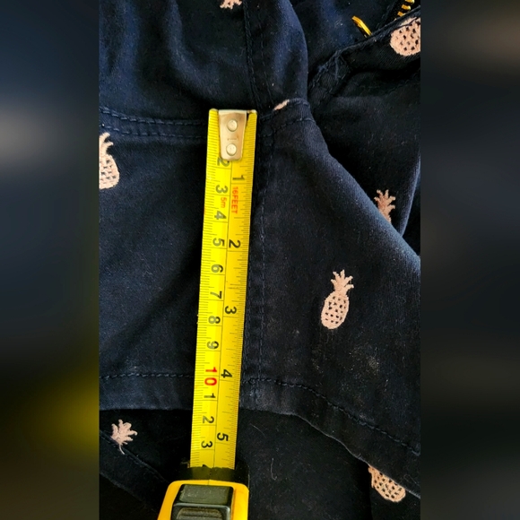 Crown & Ivy Pink Pineapple Shorts - Picture 3 of 9